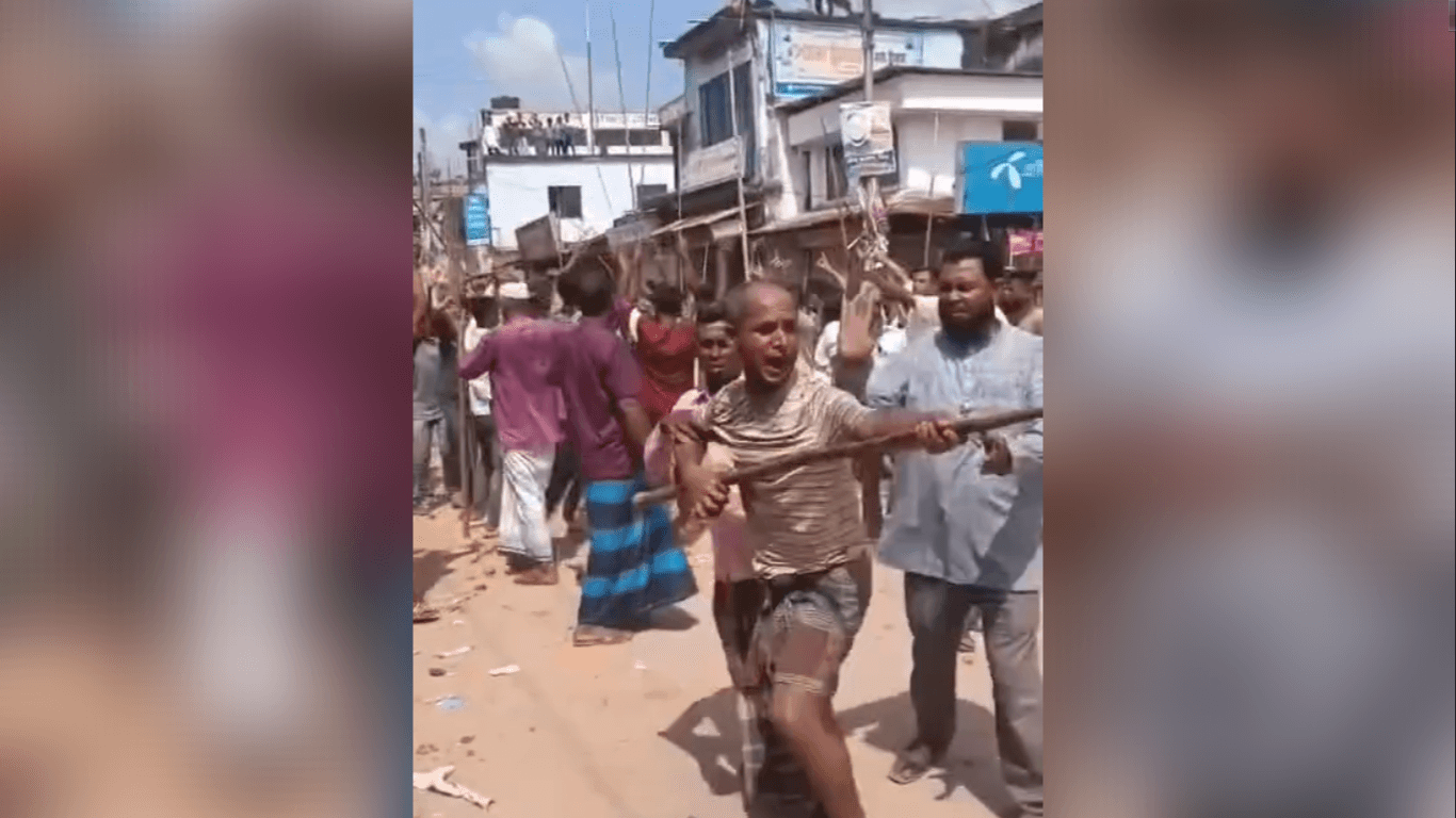বাহুবলে সিএনজি-টমটম স্ট্যান্ড দখল নিয়ে সংঘর্ষ, আহত ২৫